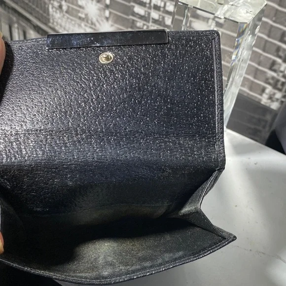Authentic Gucci Black Textured Leather Wallet - Picture 10 of 14